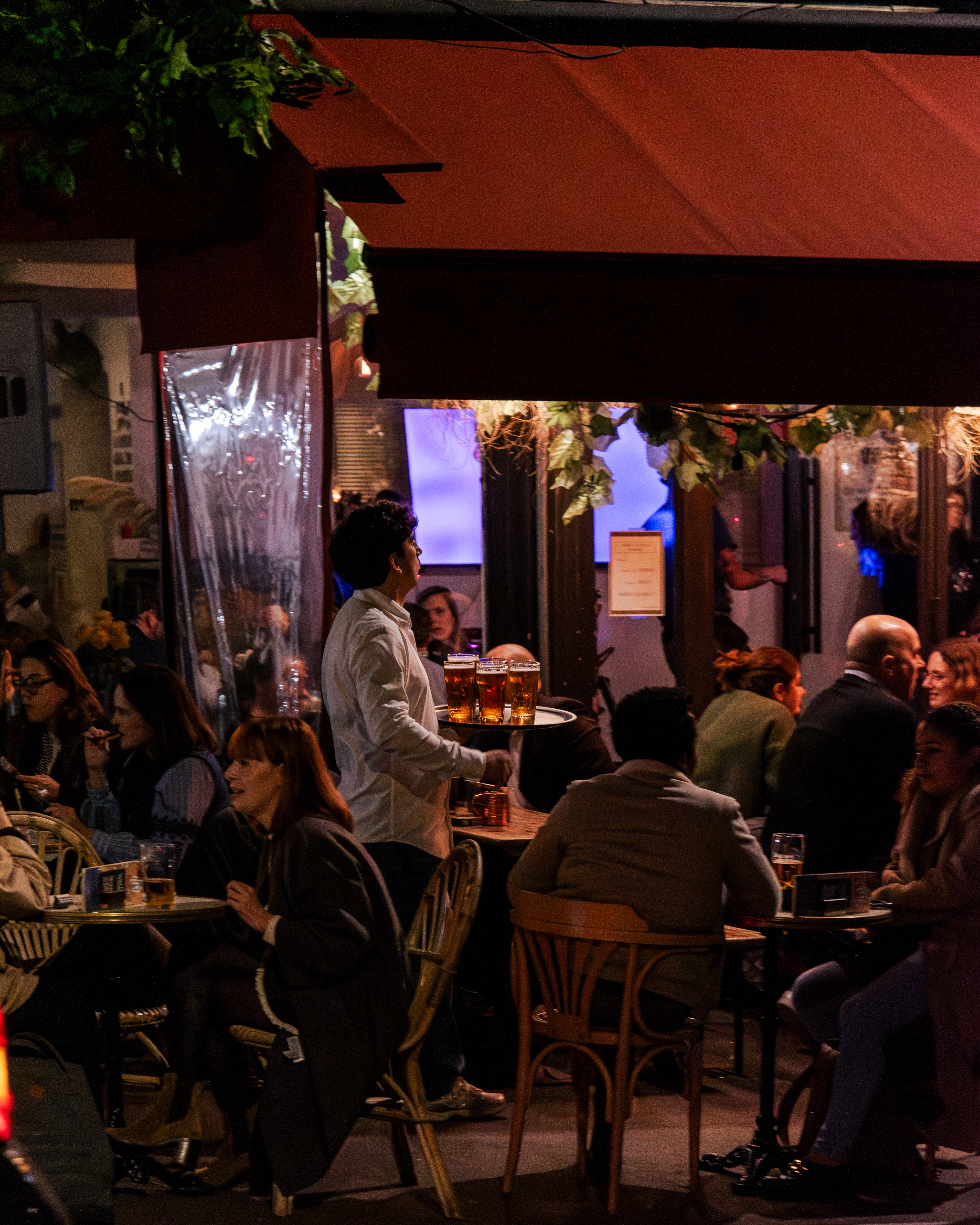 Soirées Karaoké et Magicien à Suresnes :...