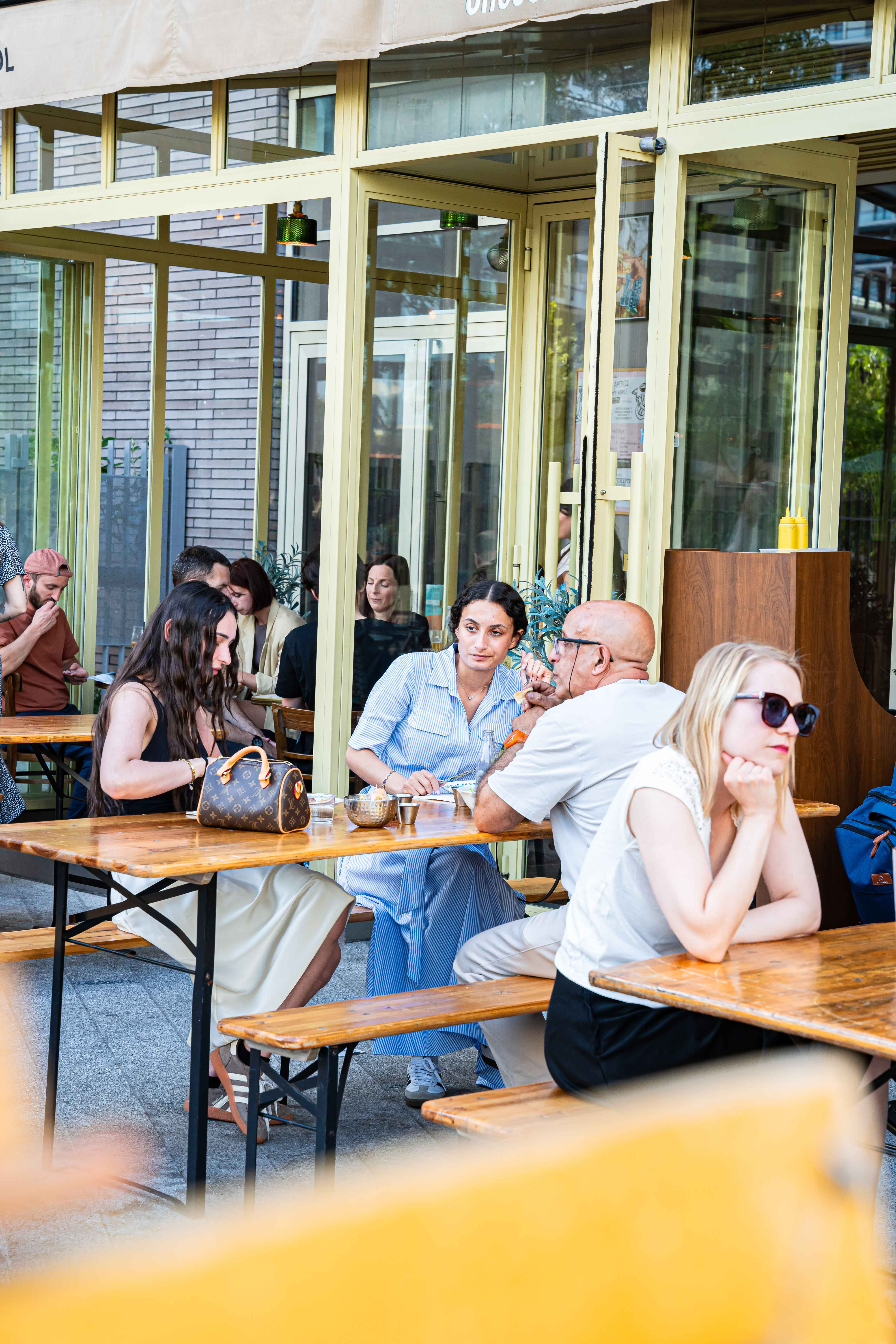 Terrasse d'été à Asnières-sur-Seine : le...