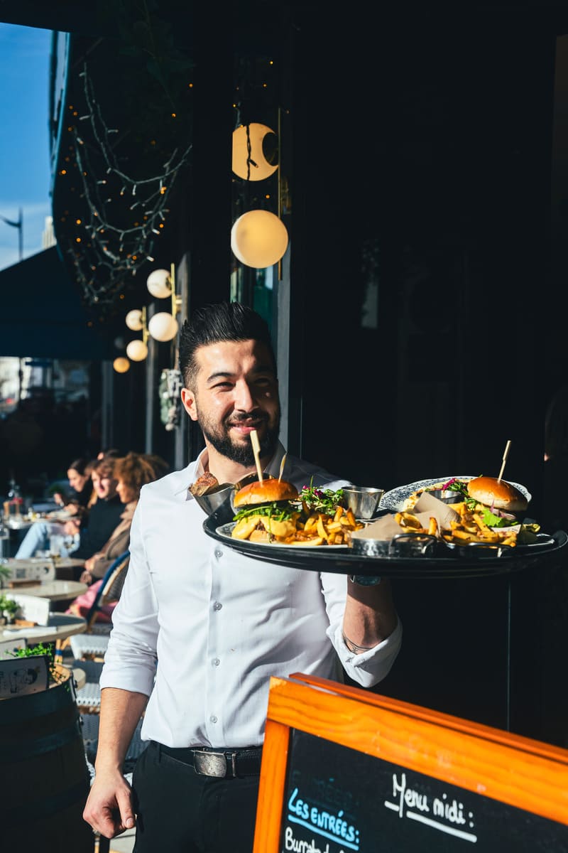 Karaoké à Paris 8 après le brunch : le bon...
